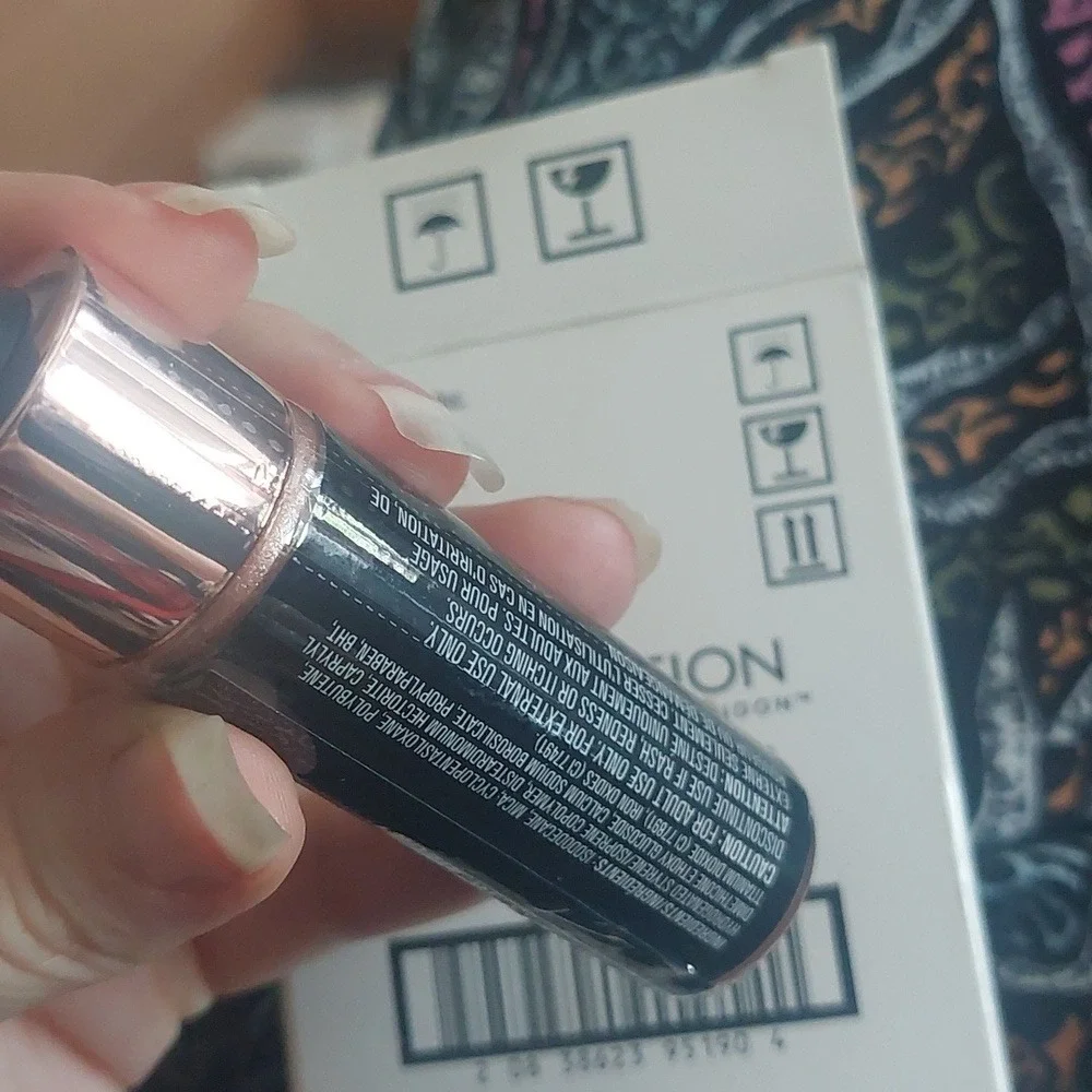 New makeup revolution liquid‎ highlighter Lustre Gold